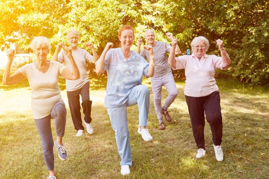 le yoga pour seniors