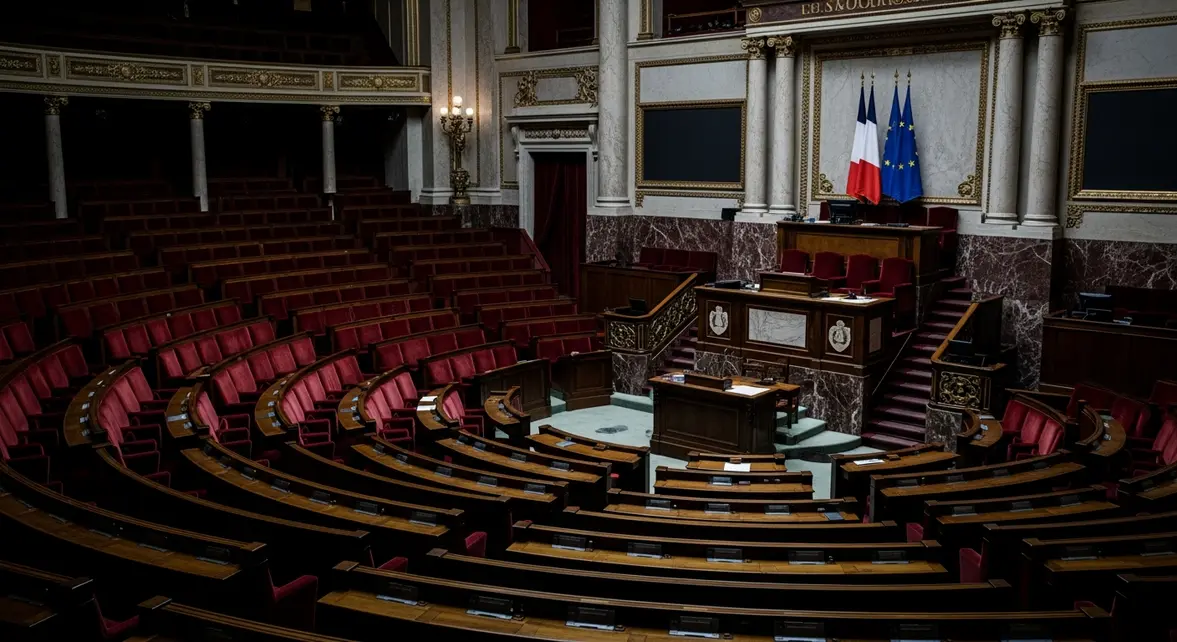 assemblee nationale siege vide intense crise budgetaire