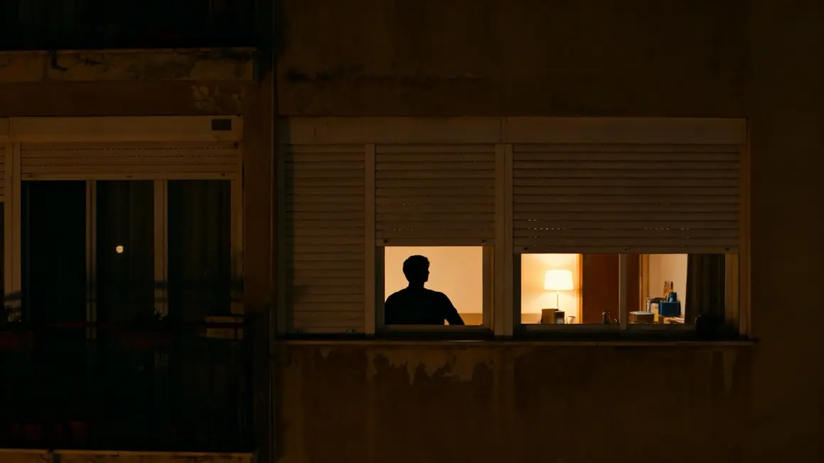 appartement sombre agen lumière fenêtre isolement